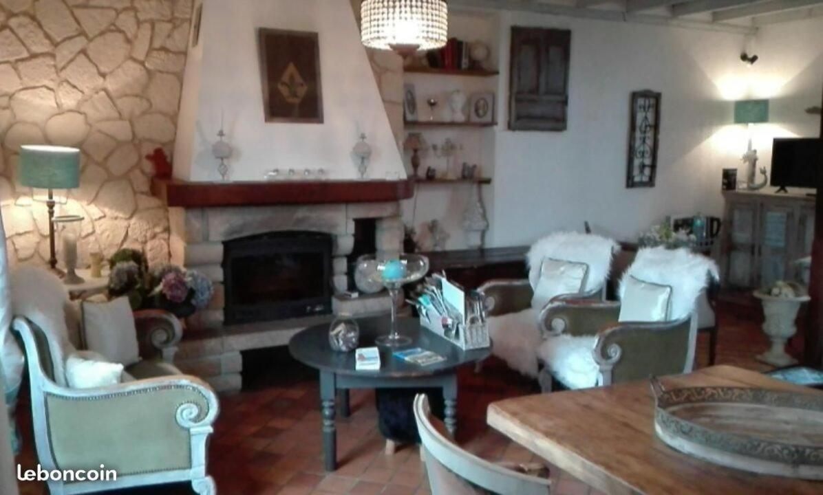 לינה וארוחת בוקר Montgardon Domaine Du Mont Scolan מראה חיצוני תמונה